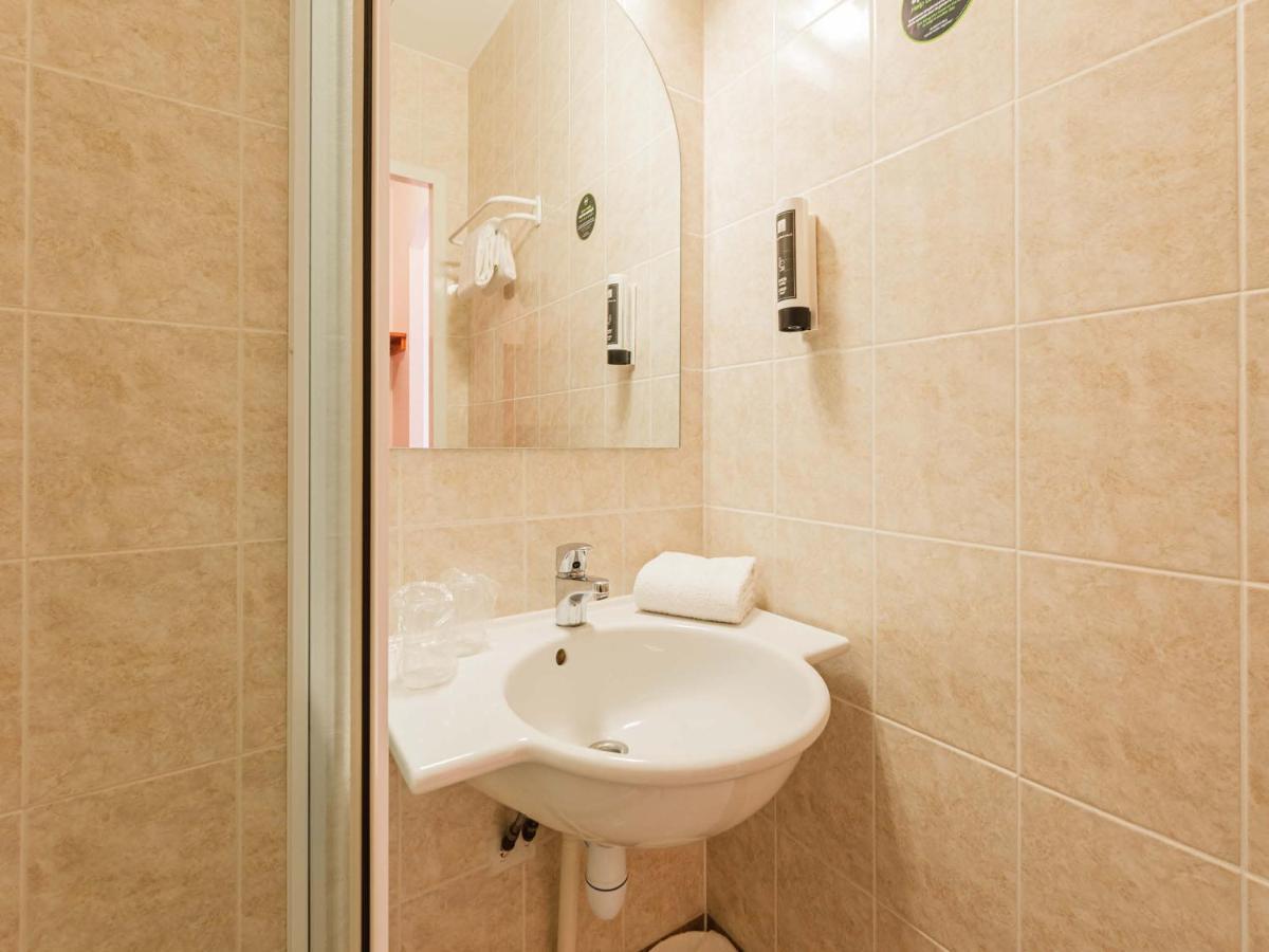 B&B Hotel Strasbourg Aeroport Holtzheim Eksteriør billede