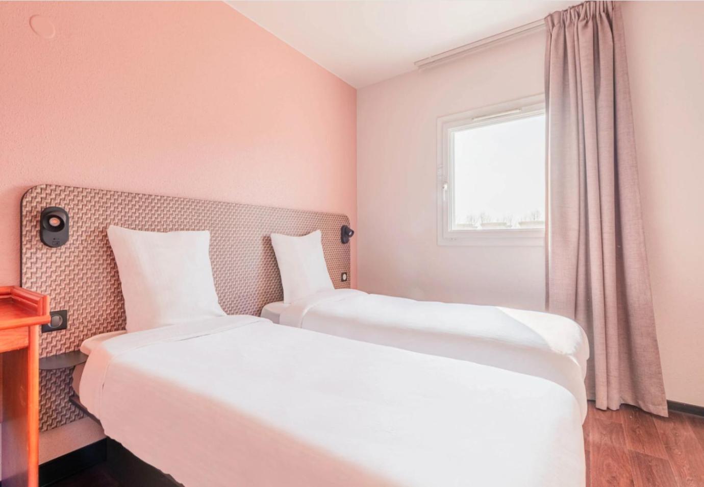 B&B Hotel Strasbourg Aeroport Holtzheim Eksteriør billede