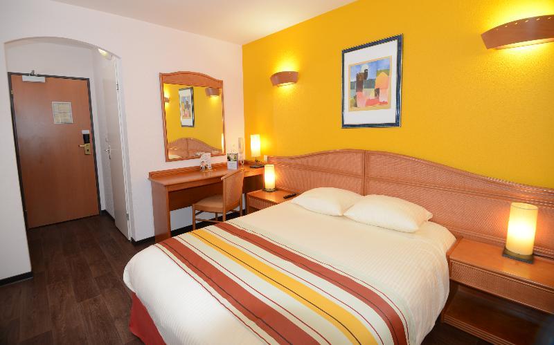 B&B Hotel Strasbourg Aeroport Holtzheim Eksteriør billede