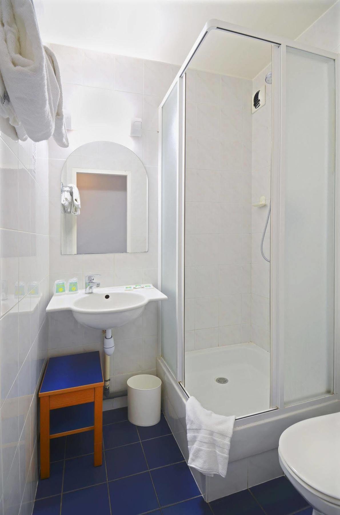 B&B Hotel Strasbourg Aeroport Holtzheim Eksteriør billede